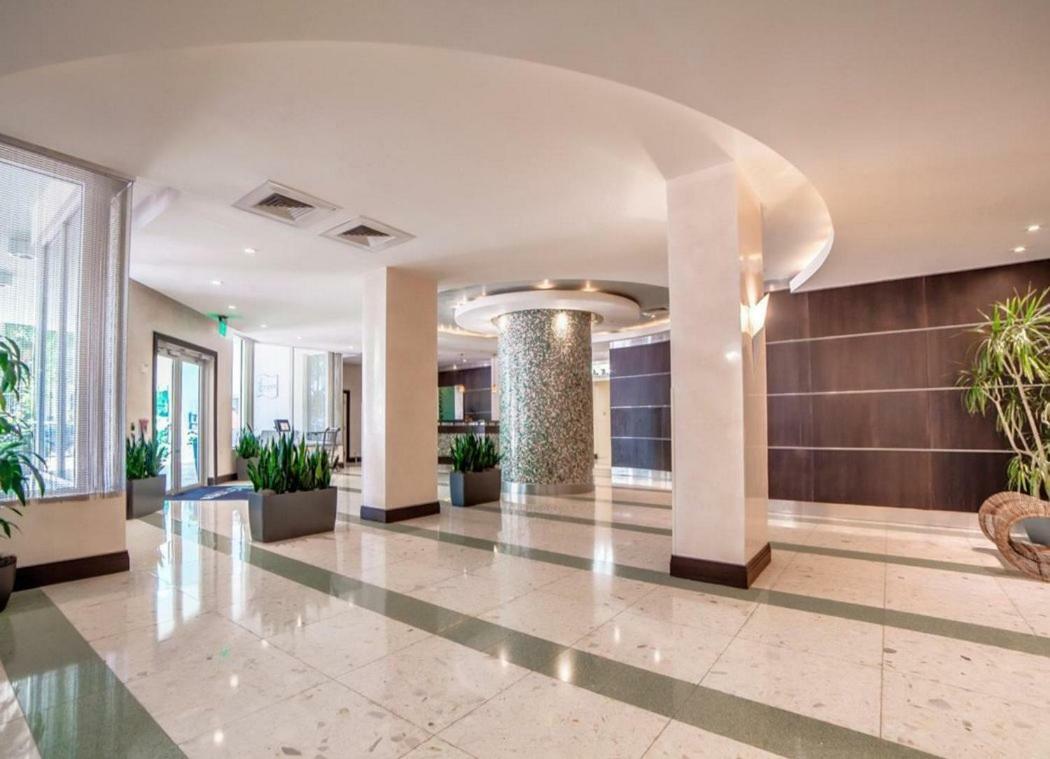 Tides Apt On Hollywood Beach Экстерьер фото