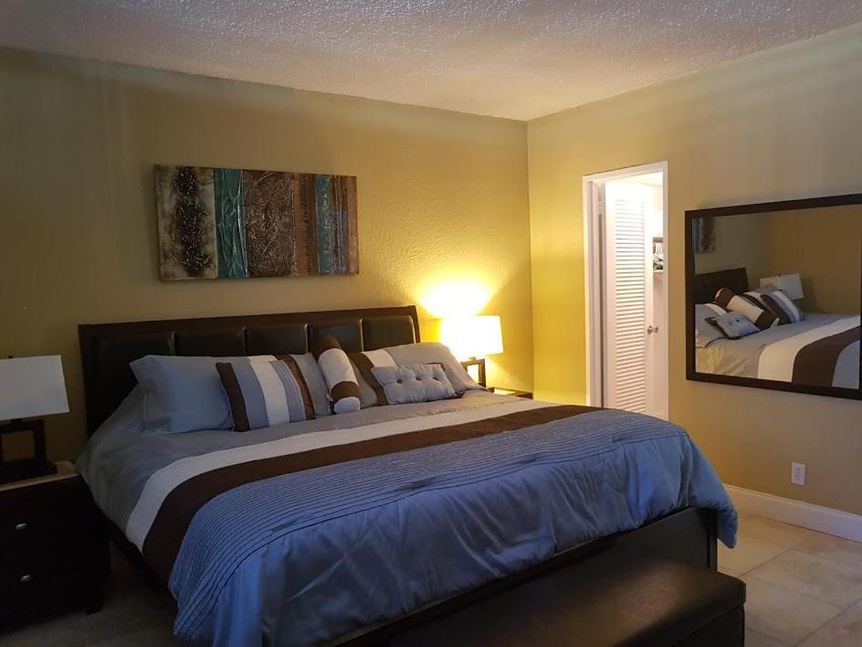 Tides Apt On Hollywood Beach Экстерьер фото